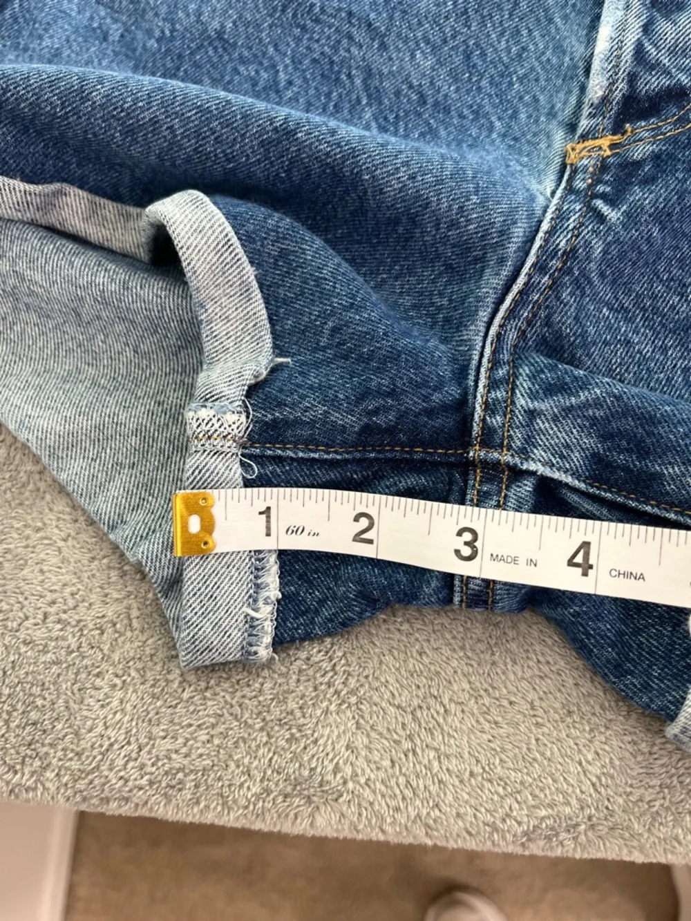Agolde High-Waist Indigo Rolled-Hem Denim Shorts - Picture 8 of 9
